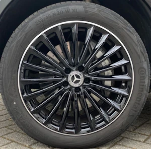  20" multispaaks lichtmetalen AMG-velgen