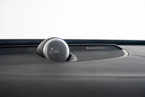 Sensus Connect met Premium Audio by Bowers & Wilkins