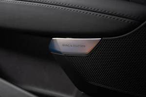 Bang & Olufsen 3D Premium sound system